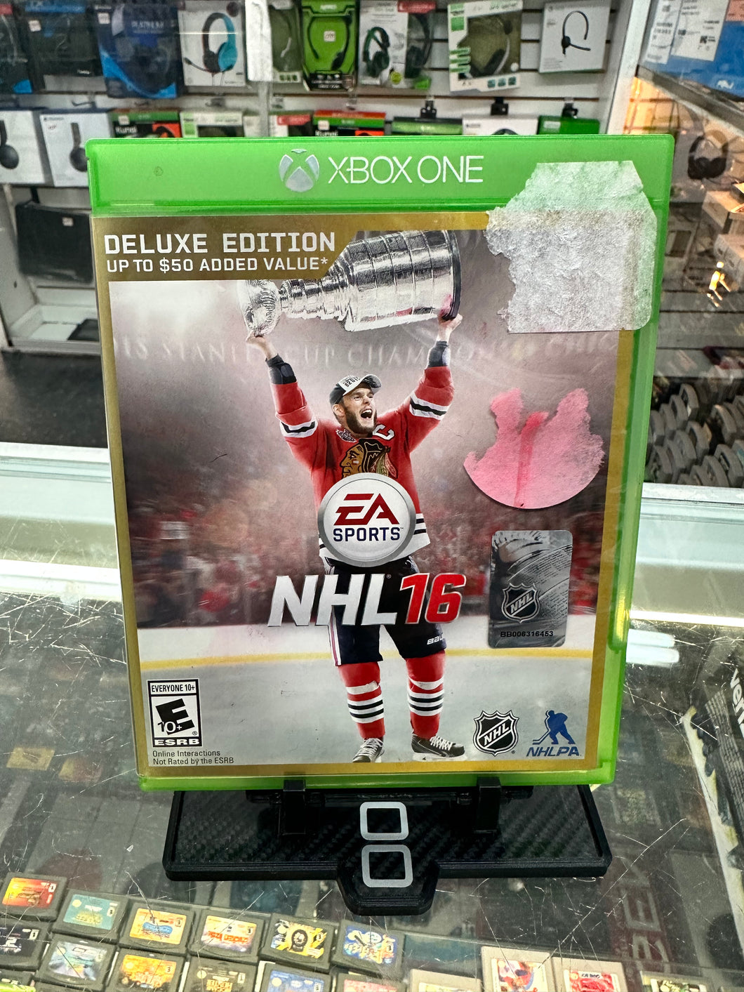 NHL 16 Xbox one pre-owned