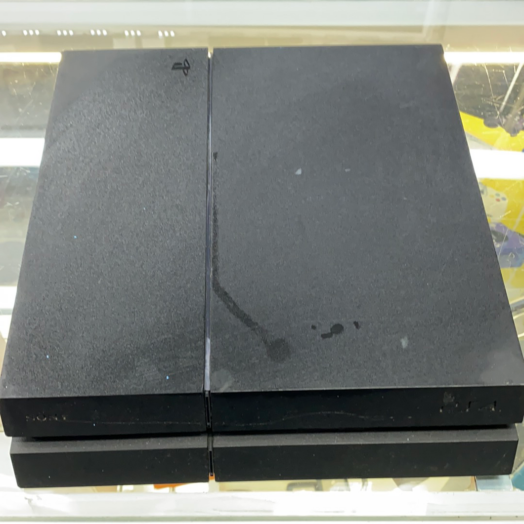 PlayStation 4 om pre-owned